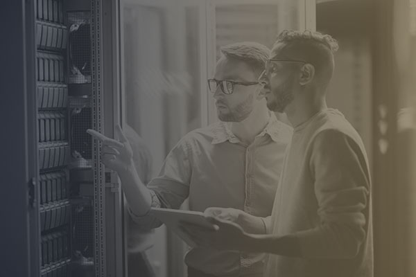 team-specialists-managing-networks team-specialists-managing-networks